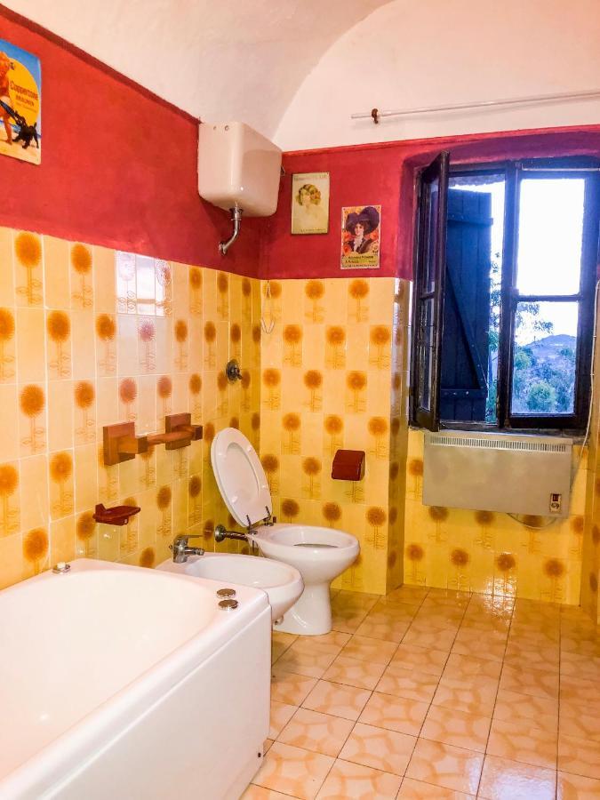 Apartamento La Casa Di Vasco Bussana Vecchia San Remo Exterior foto