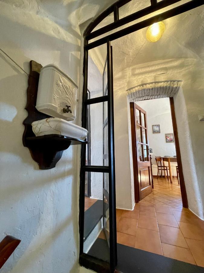 Apartamento La Casa Di Vasco Bussana Vecchia San Remo Exterior foto